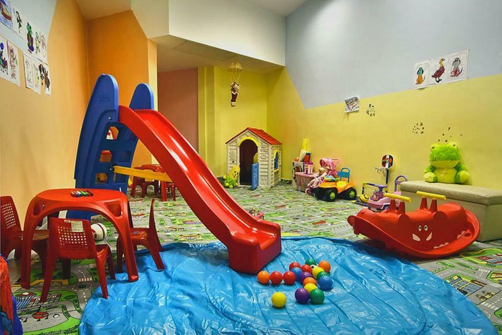 בורובץ Viva Flora Apartment 607A מראה חיצוני תמונה